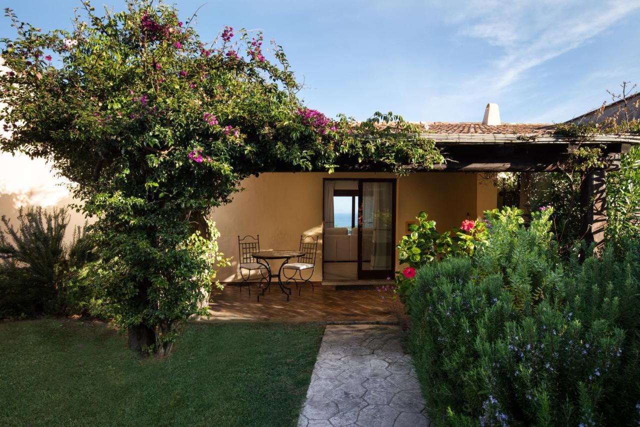 Punta Falcone Resort Santa Teresa di Gallura Esterno foto