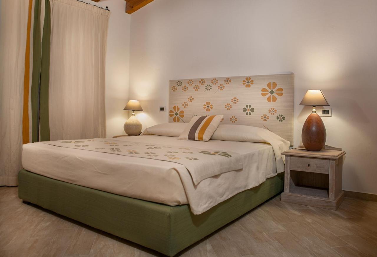 Punta Falcone Resort Santa Teresa di Gallura Esterno foto