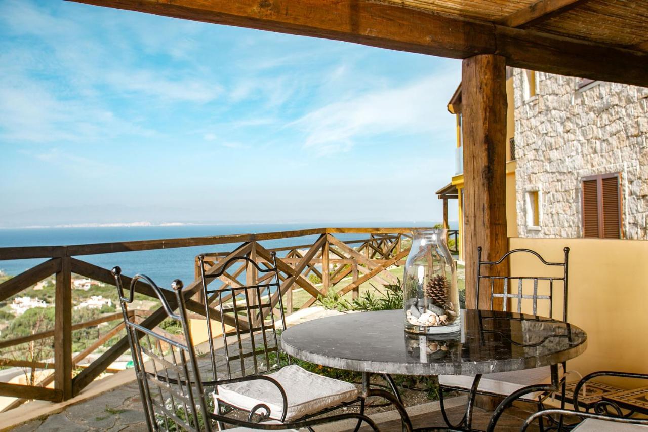 Punta Falcone Resort Santa Teresa di Gallura Esterno foto