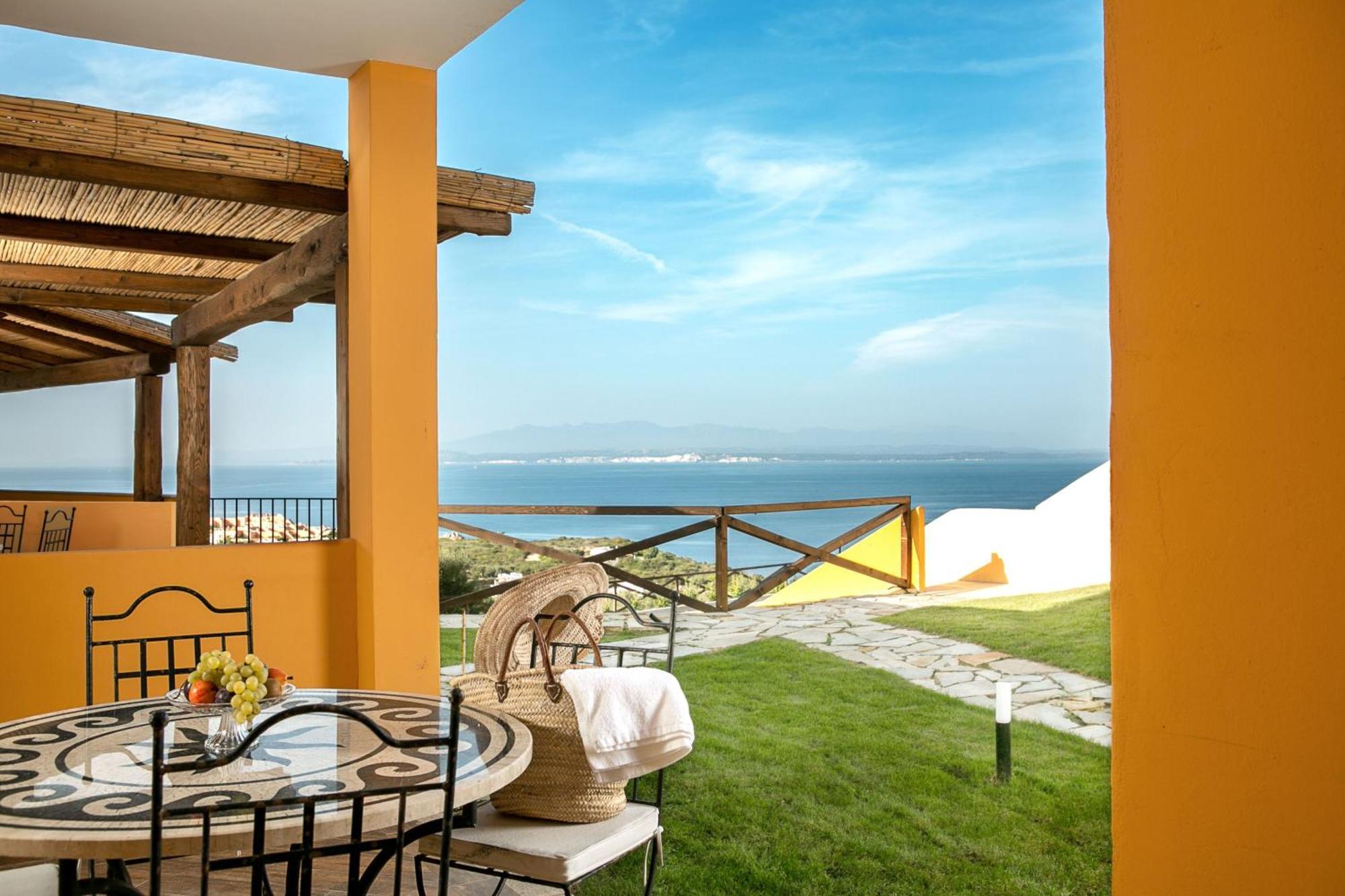 Punta Falcone Resort Santa Teresa di Gallura Esterno foto